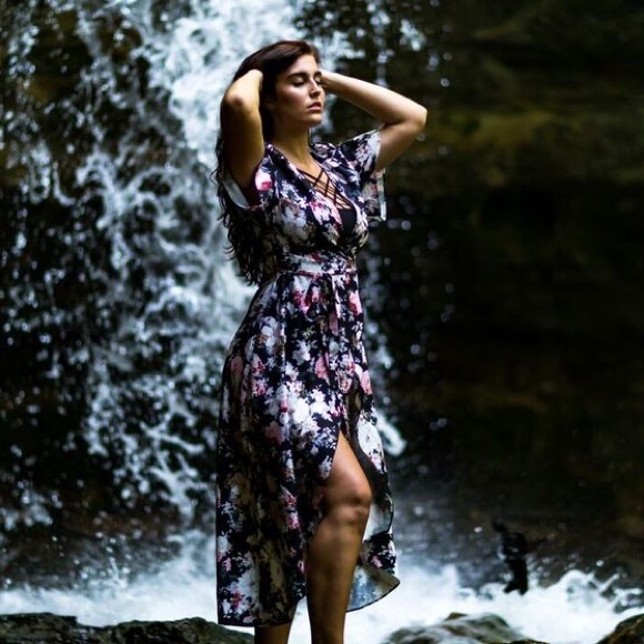 Primp boutique wrap flowy dress 🤩 - Picture 3 of 6